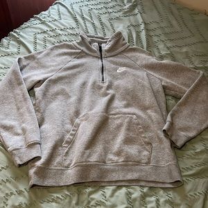 Women’s Nike Quarterzip (M)